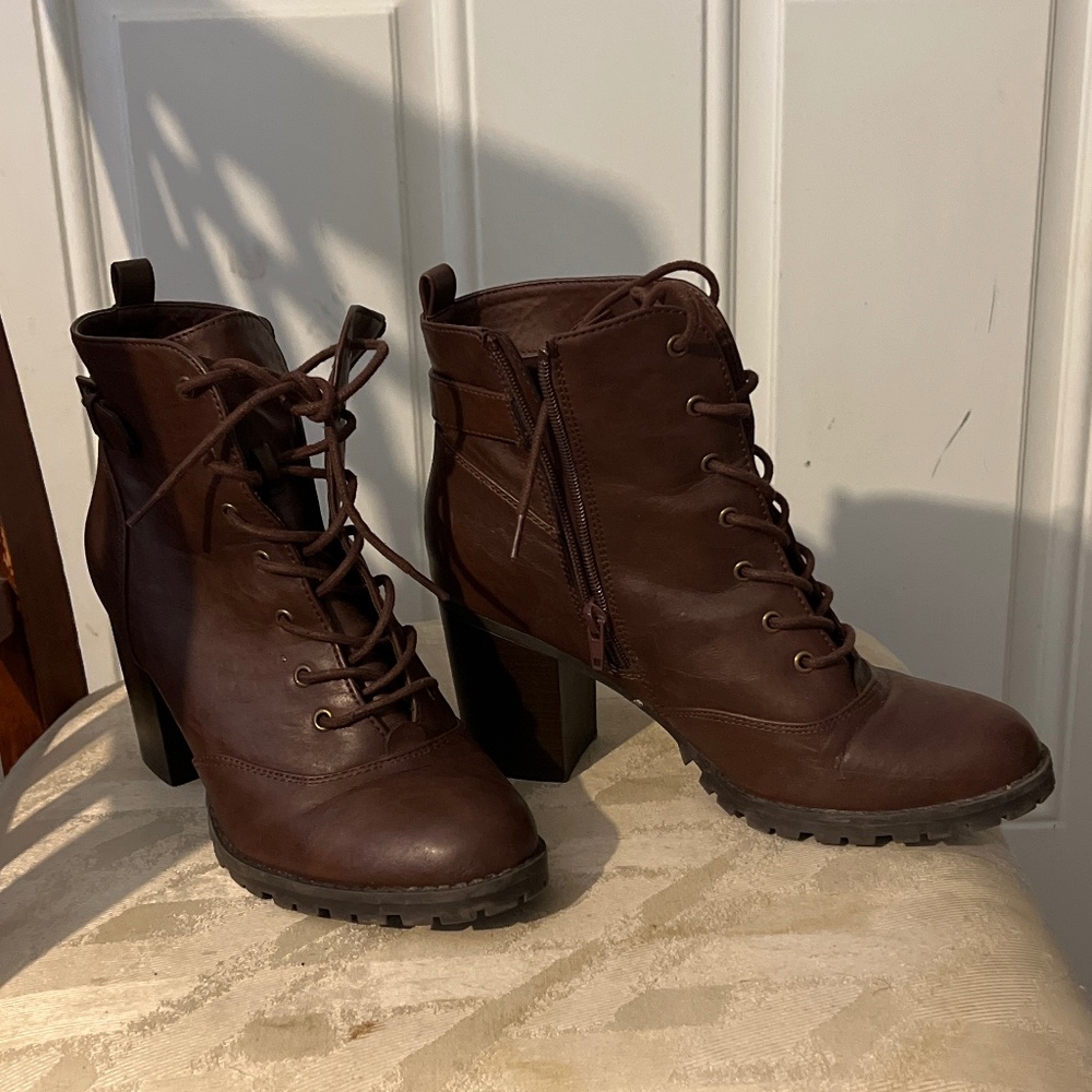 David Aaron Boots